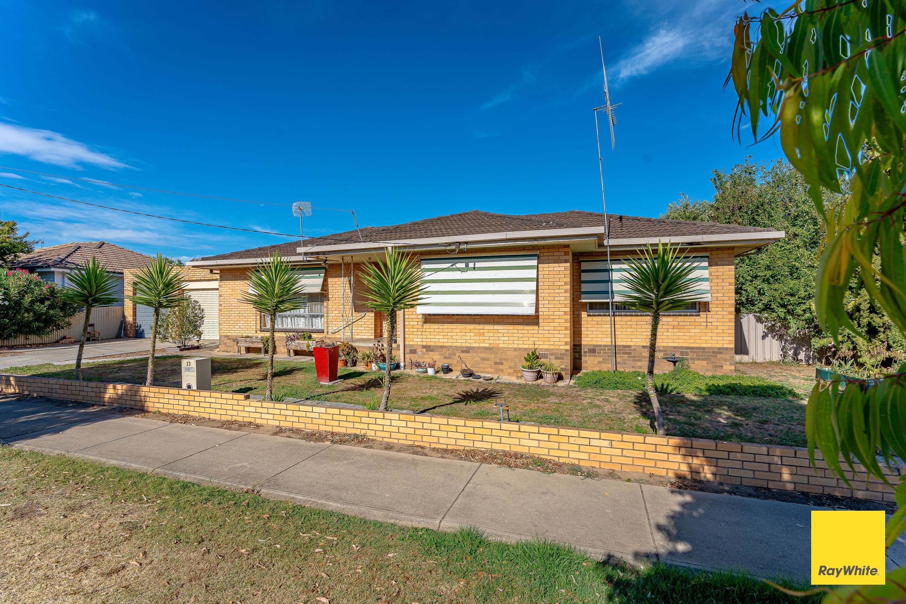 33 Black Street, Long Gully VIC 3550, Long Gully - Thumbnail 2