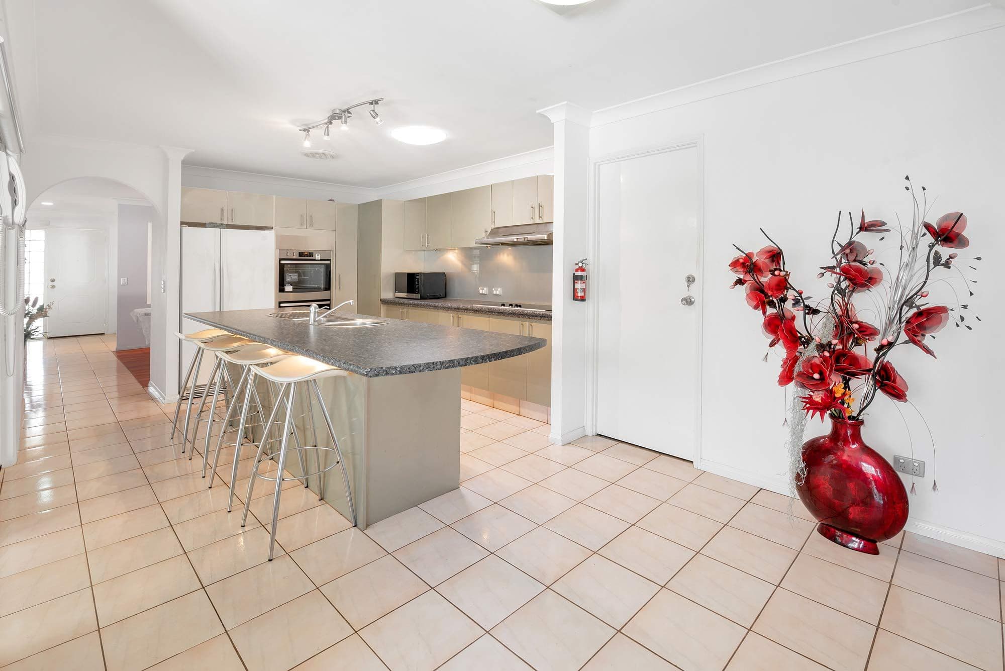 2 Rum Point Place, Runaway Bay QLD 4216, Runaway Bay - Thumbnail 3