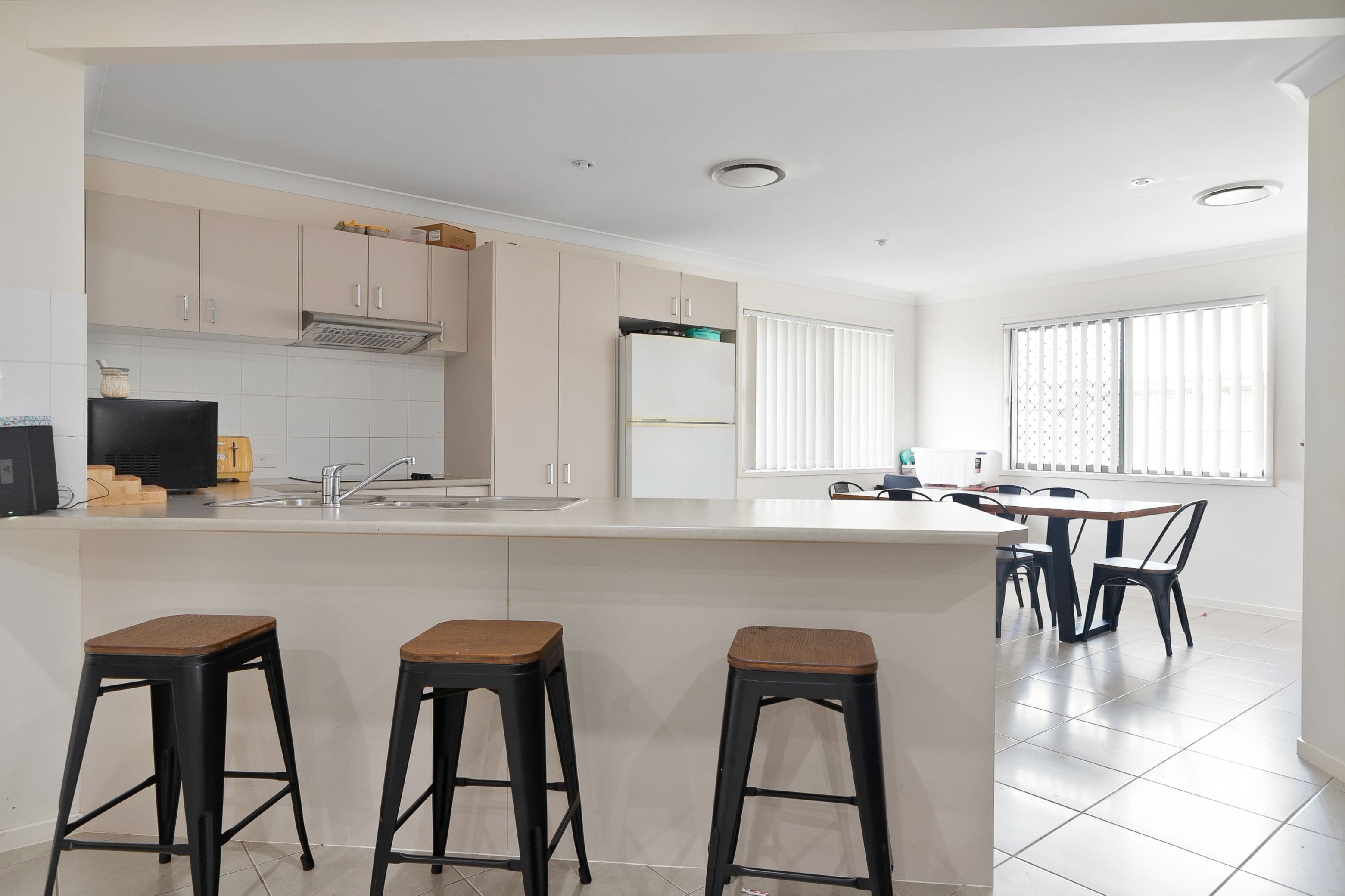 31 Scenic Drive, Emerald QLD 4720, Emerald - Thumbnail 4