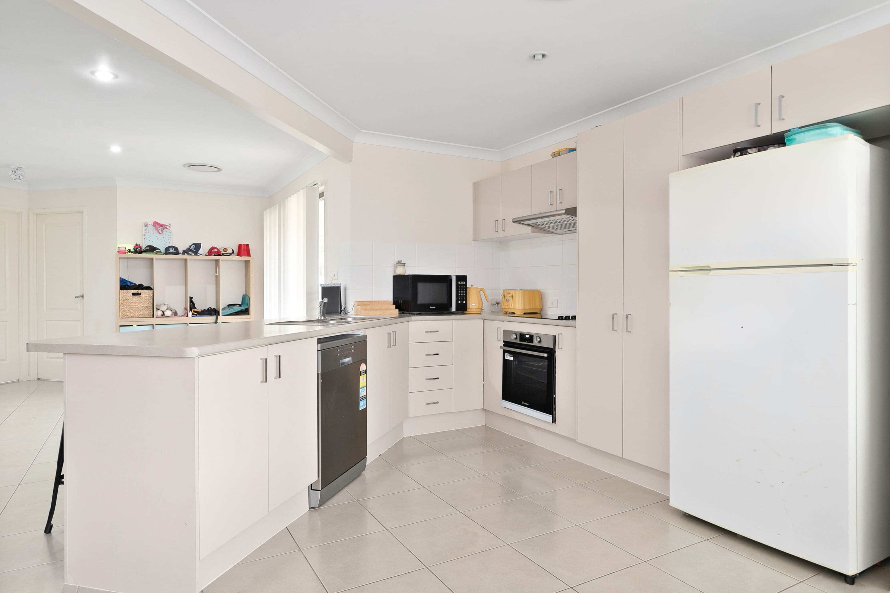 31 Scenic Drive, Emerald QLD 4720, Emerald - Thumbnail 5