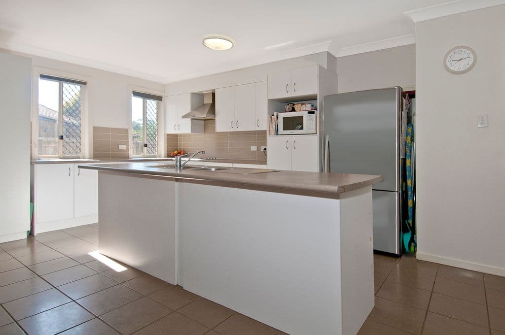 1 Lake Cootharaba Place, Logan Reserve QLD 4133, Logan Reserve - Thumbnail 4