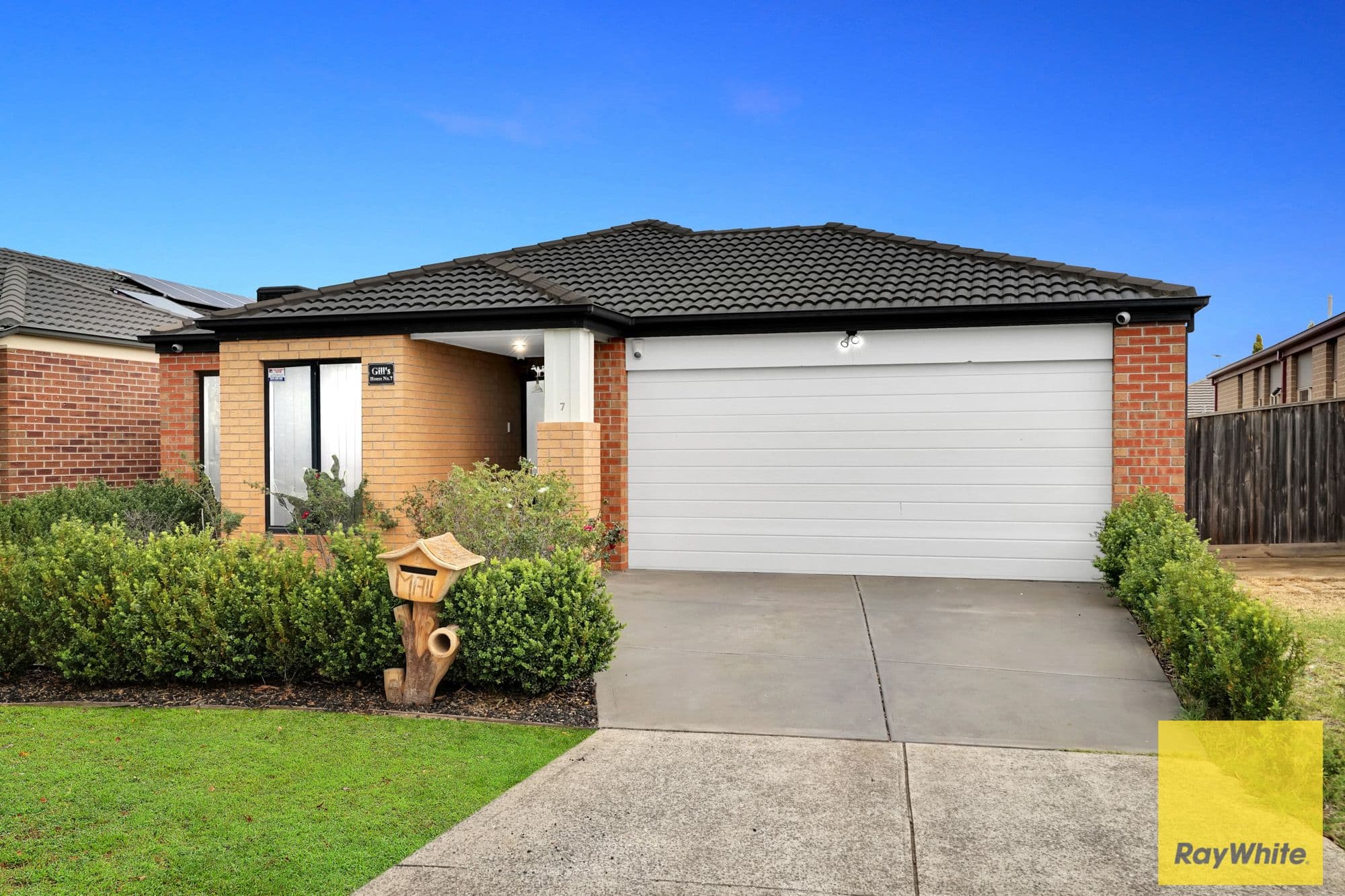 7 Sinclair Crescent, Tarneit VIC 3029, Tarneit - Thumbnail 2