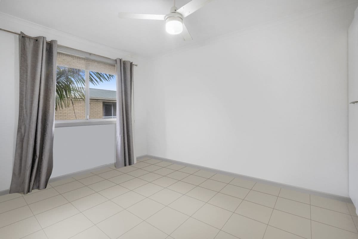 31 Frank Street, Labrador QLD 4215, Labrador - Thumbnail 6