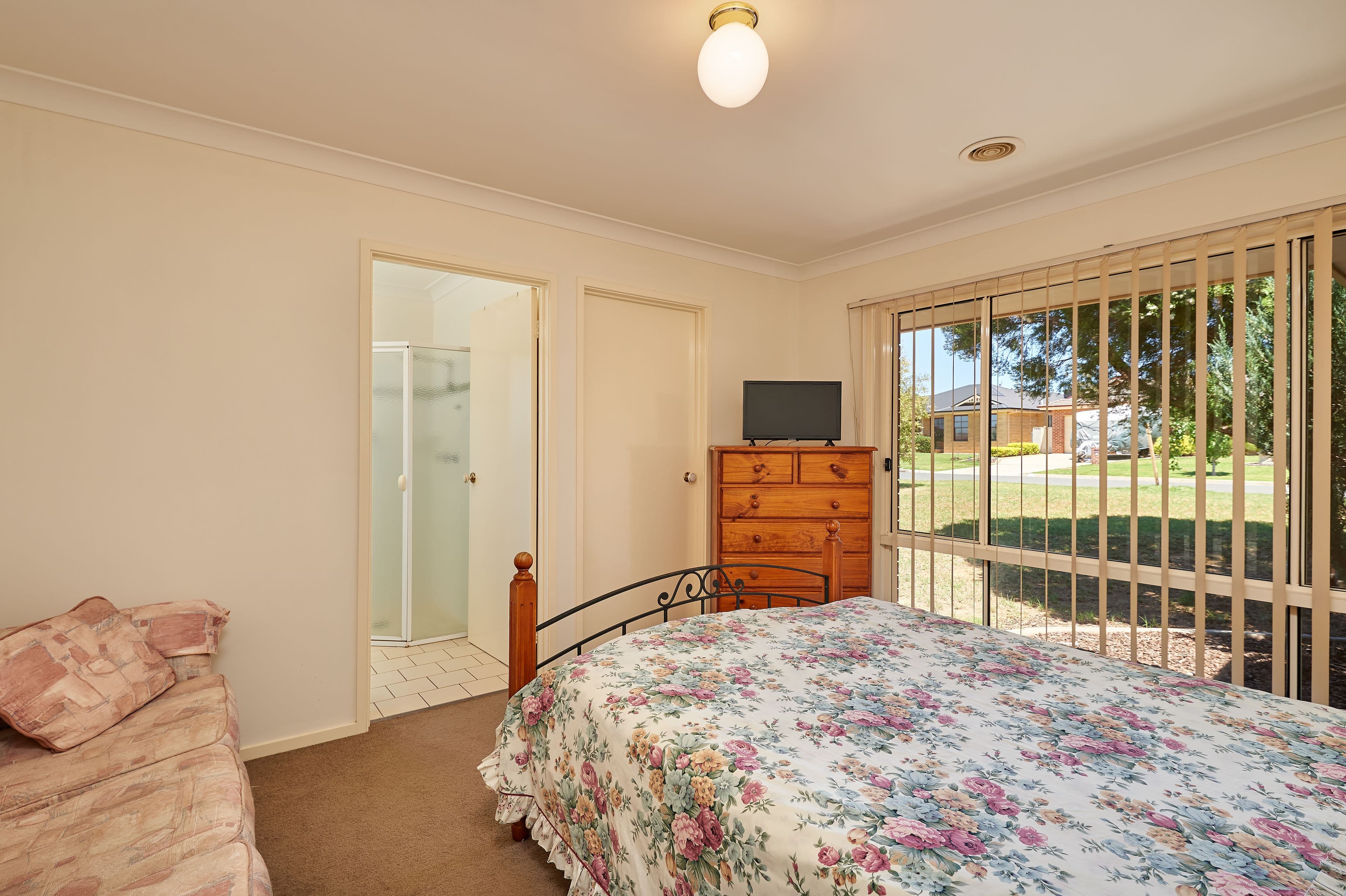 72 Paldi Crescent, Glenfield Park - Thumbnail 5