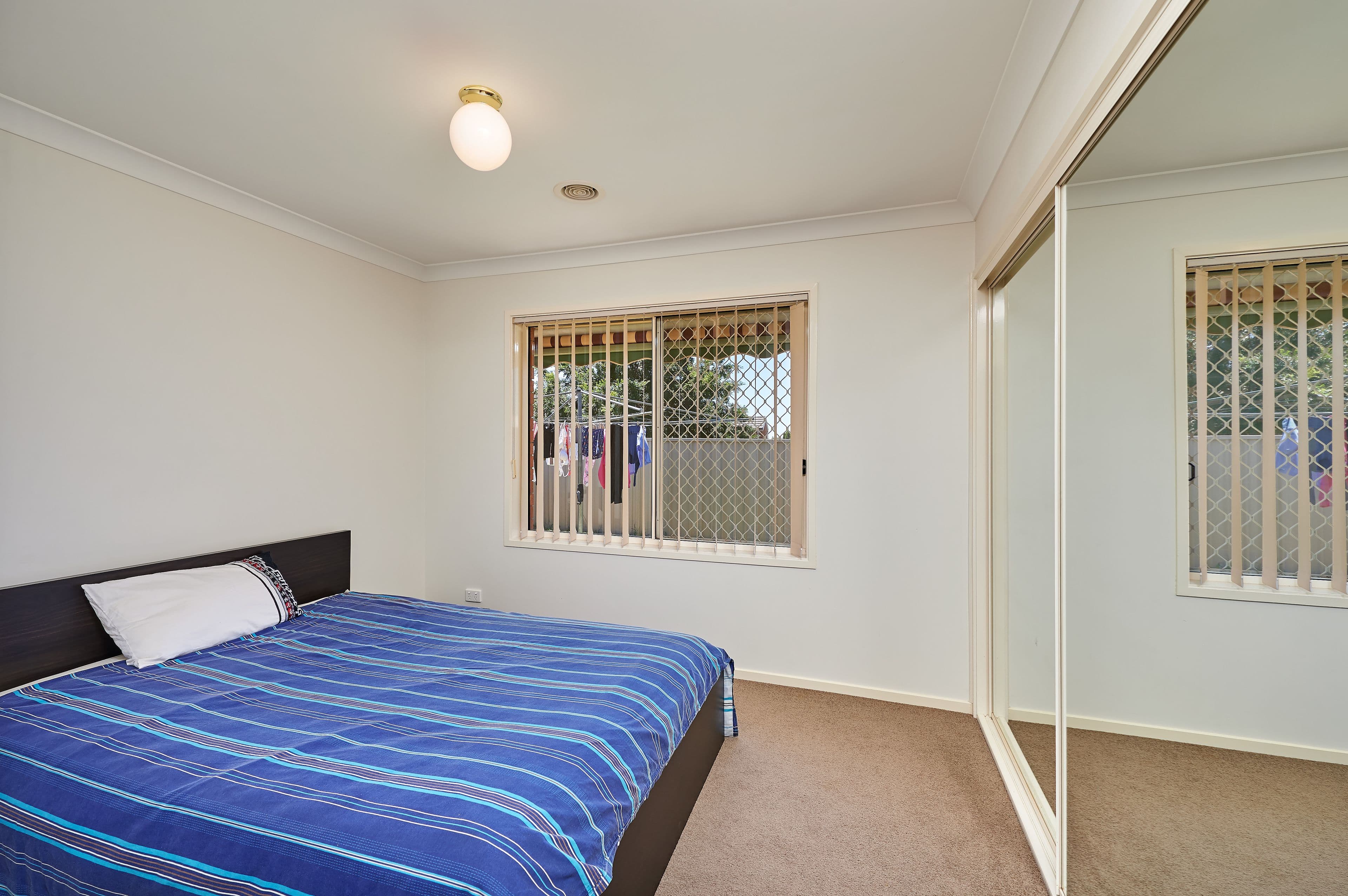72 Paldi Crescent, Glenfield Park - Thumbnail 6