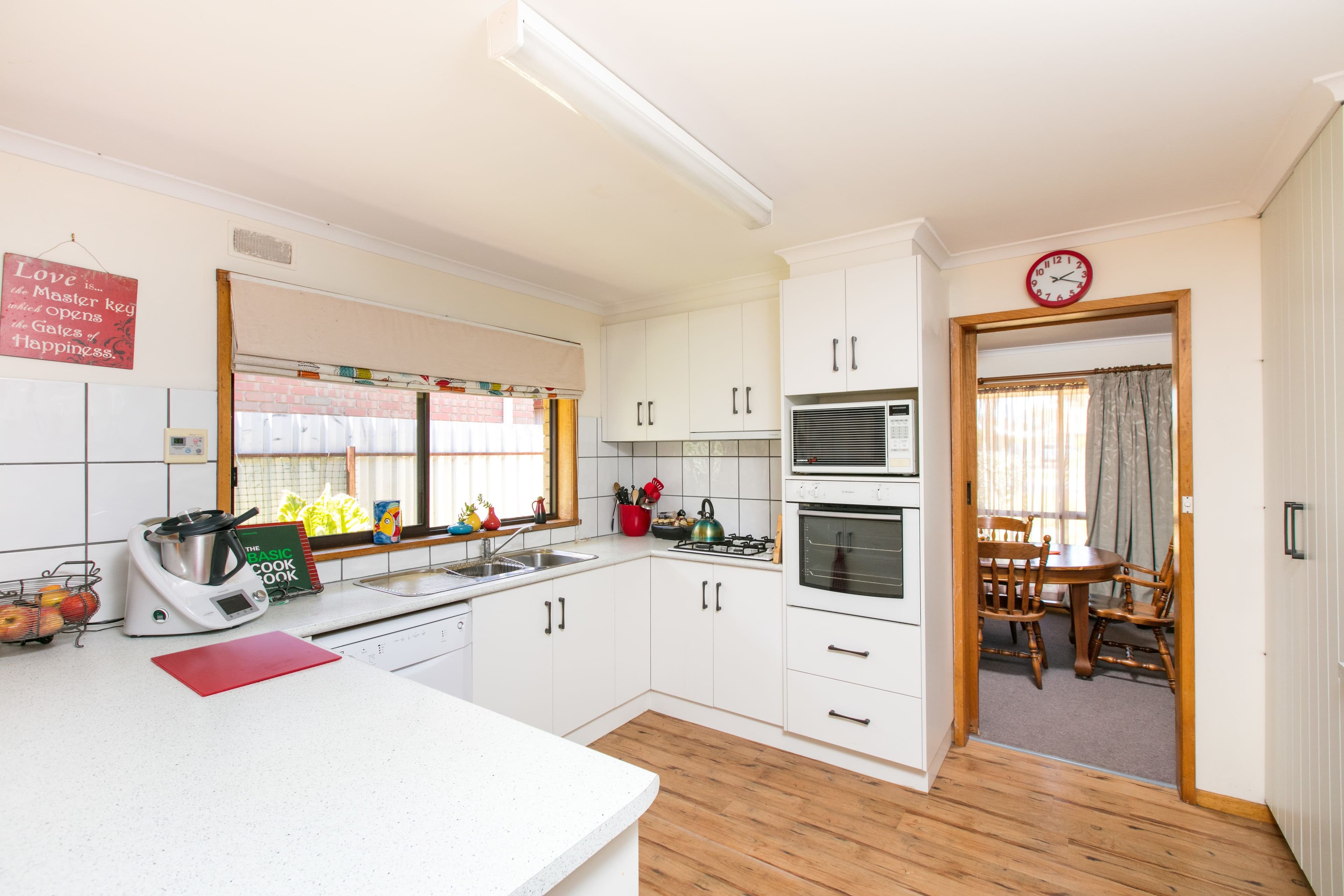 73 Chaffey Avenue, Mildura VIC 3500, Mildura - Thumbnail 2