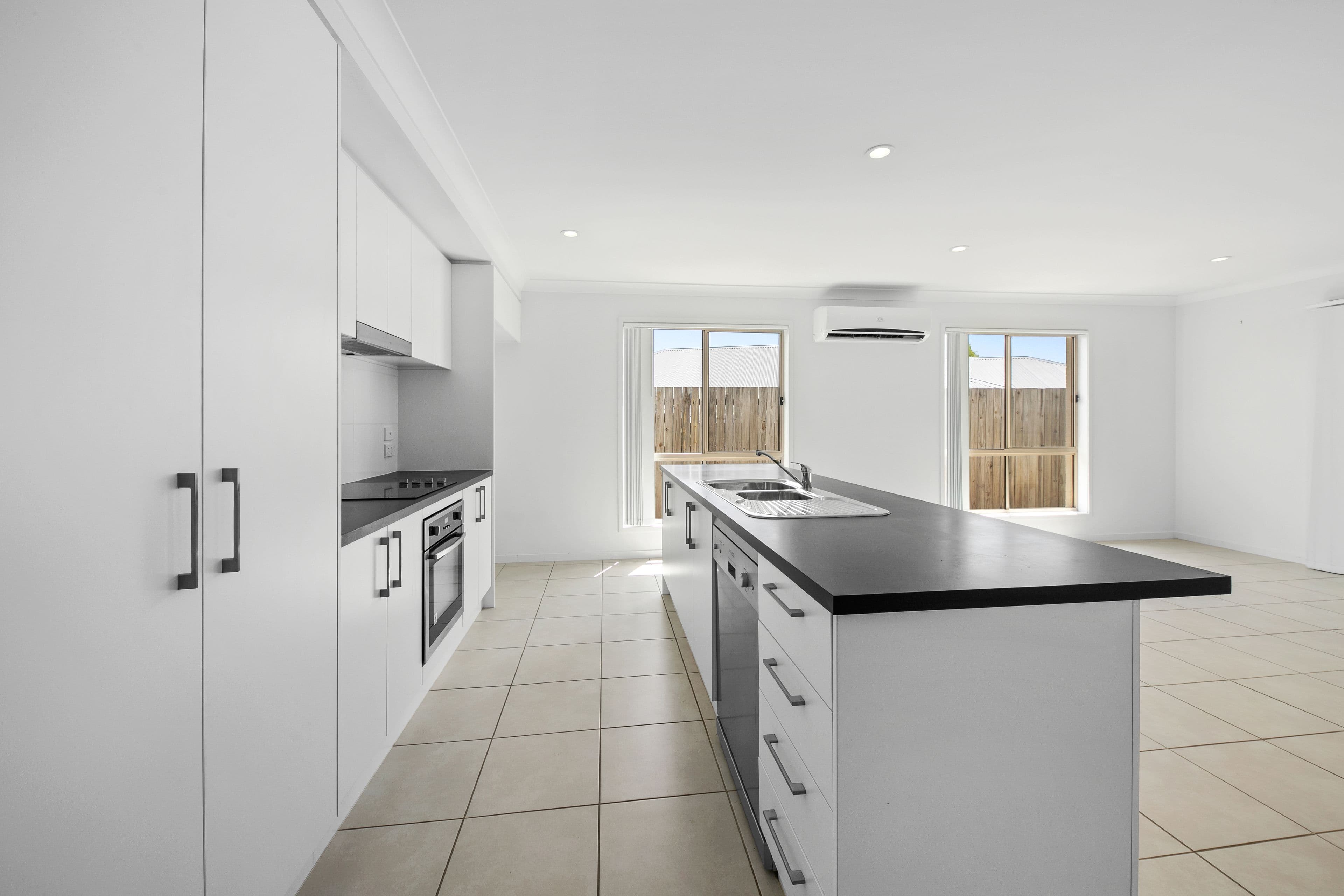 23 Hall Court, Bellbird Park QLD 4300, Bellbird Park - Thumbnail 2