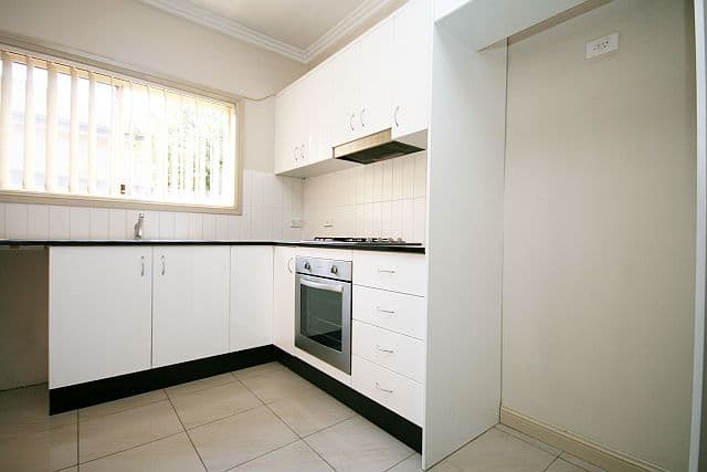 14 Hishion Place, GEORGES HALL NSW 2198, Georges Hall - Thumbnail 3
