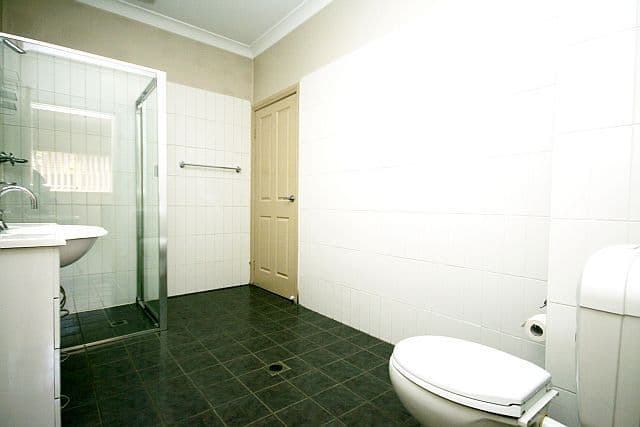 14 Hishion Place, GEORGES HALL NSW 2198, Georges Hall - Thumbnail 6