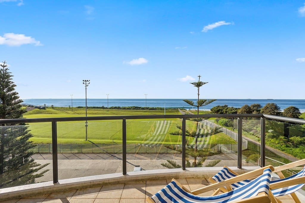 45/4 Bank Street, Wollongong - Thumbnail 2