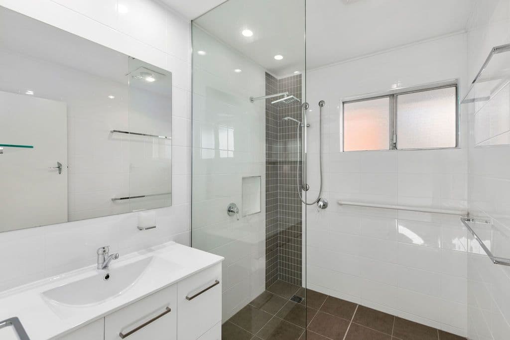 98 Hammersmith Street, Coopers Plains QLD 4108, Coopers Plains - Thumbnail 2