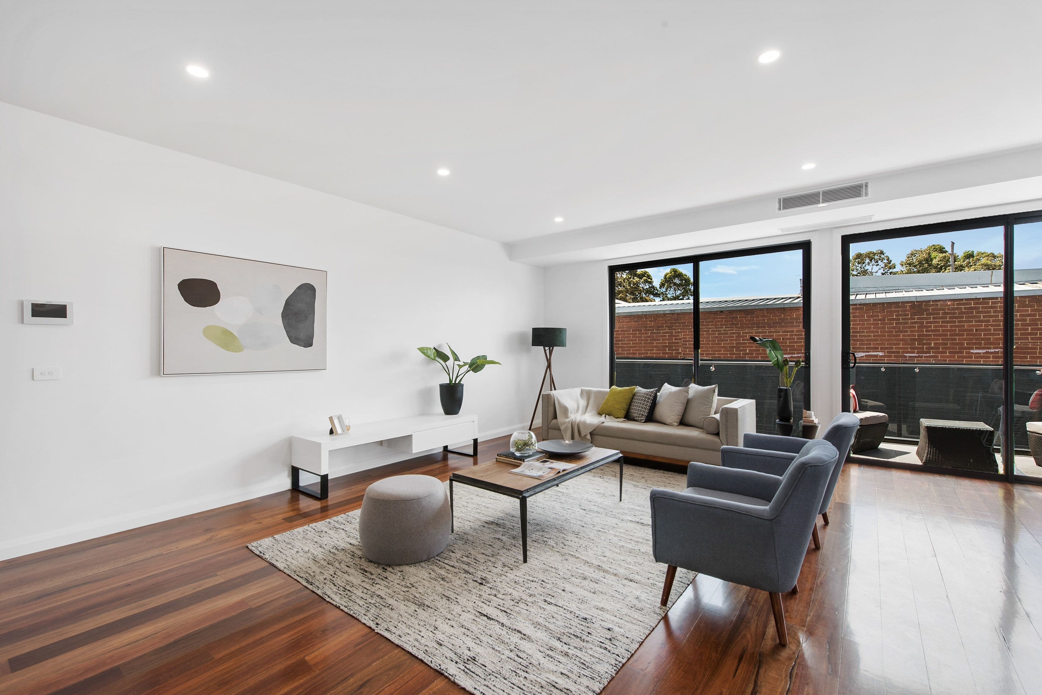 33 Lawson Street, Essendon VIC 3040, Essendon - Thumbnail 3