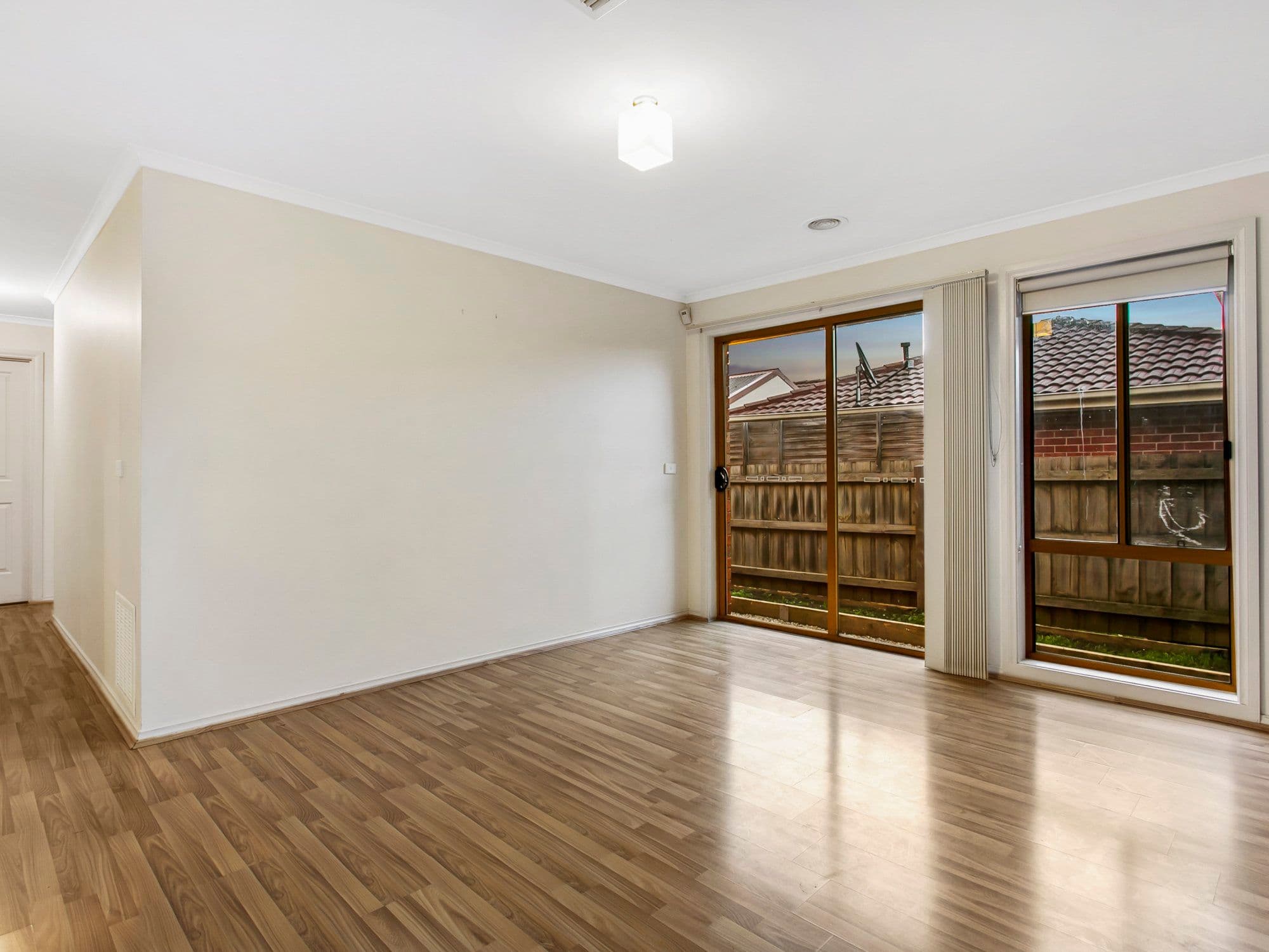 1 Balmaceda Court, Berwick VIC 3806, Berwick - Thumbnail 2