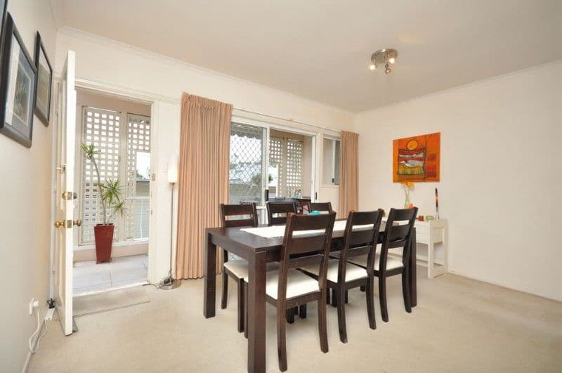 104 Carmody Road, ST LUCIA QLD 4067, St Lucia - Thumbnail 2