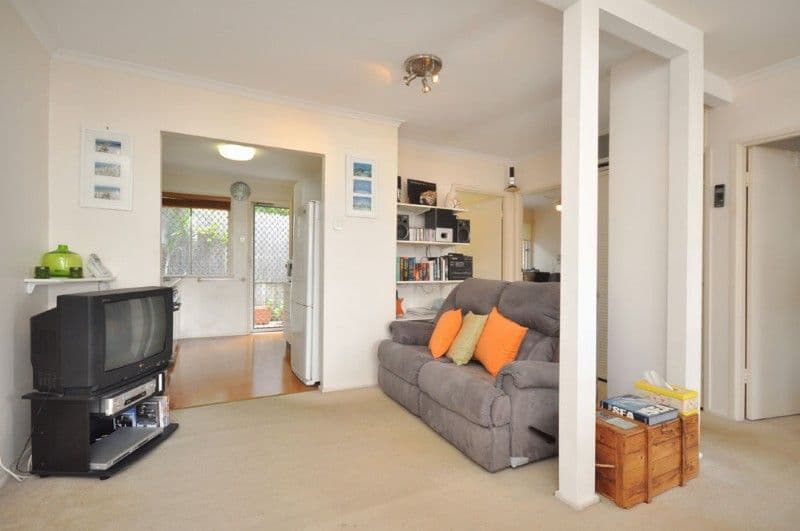 104 Carmody Road, ST LUCIA QLD 4067, St Lucia - Thumbnail 3
