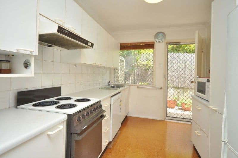 104 Carmody Road, ST LUCIA QLD 4067, St Lucia - Thumbnail 5