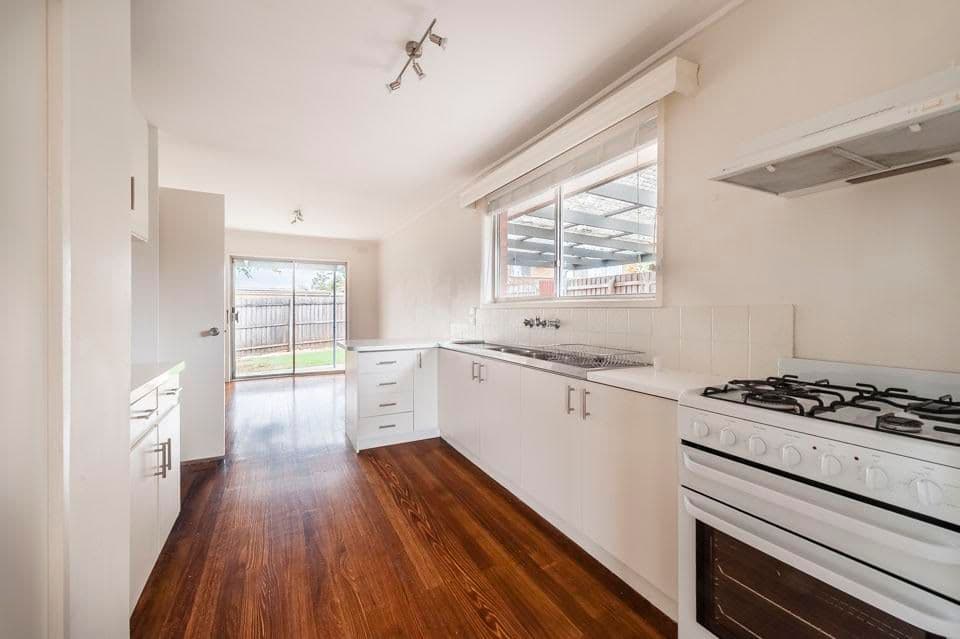 23 Moreton Crescent, Bundoora VIC 3083, Bundoora - Thumbnail 3
