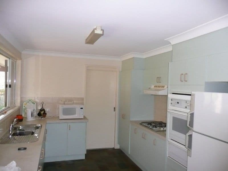 31 Derwent Drive, LAKE HAVEN NSW 2263, Lake Haven - Thumbnail 2