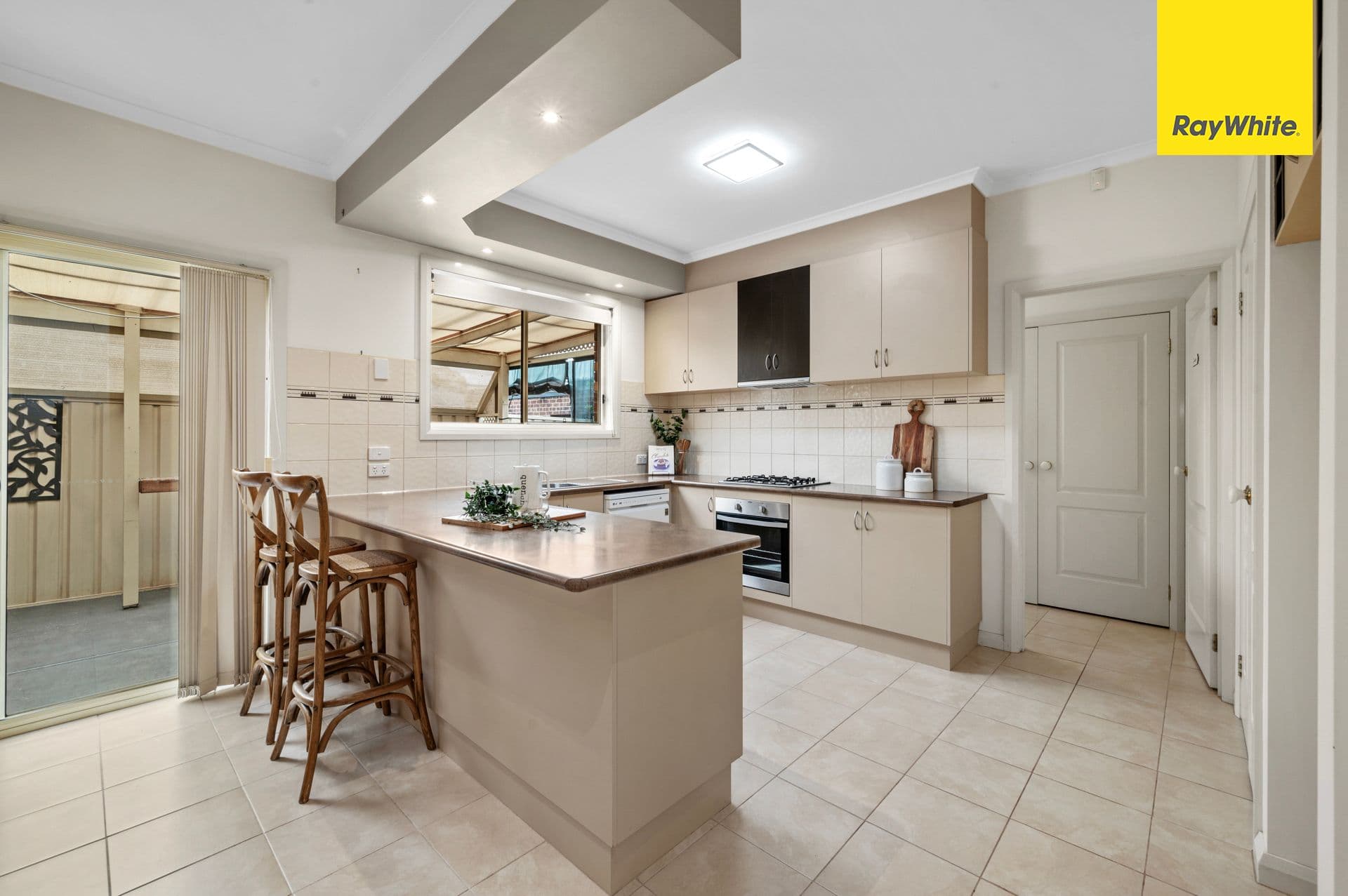 3 Bronton Close, Kurunjang VIC 3337, Kurunjang - Thumbnail 5