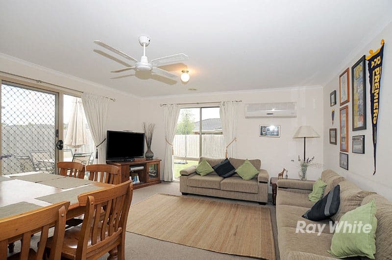 69 Phoenix Avenue, CRANBOURNE VIC 3977, Cranbourne - Thumbnail 4