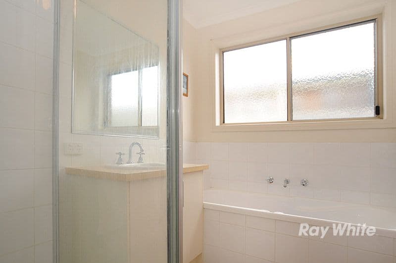69 Phoenix Avenue, CRANBOURNE VIC 3977, Cranbourne - Thumbnail 7