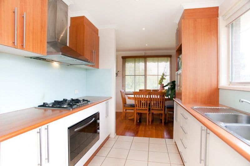 6 Peppercorn Parade, EPPING VIC 3076, Epping - Thumbnail 2