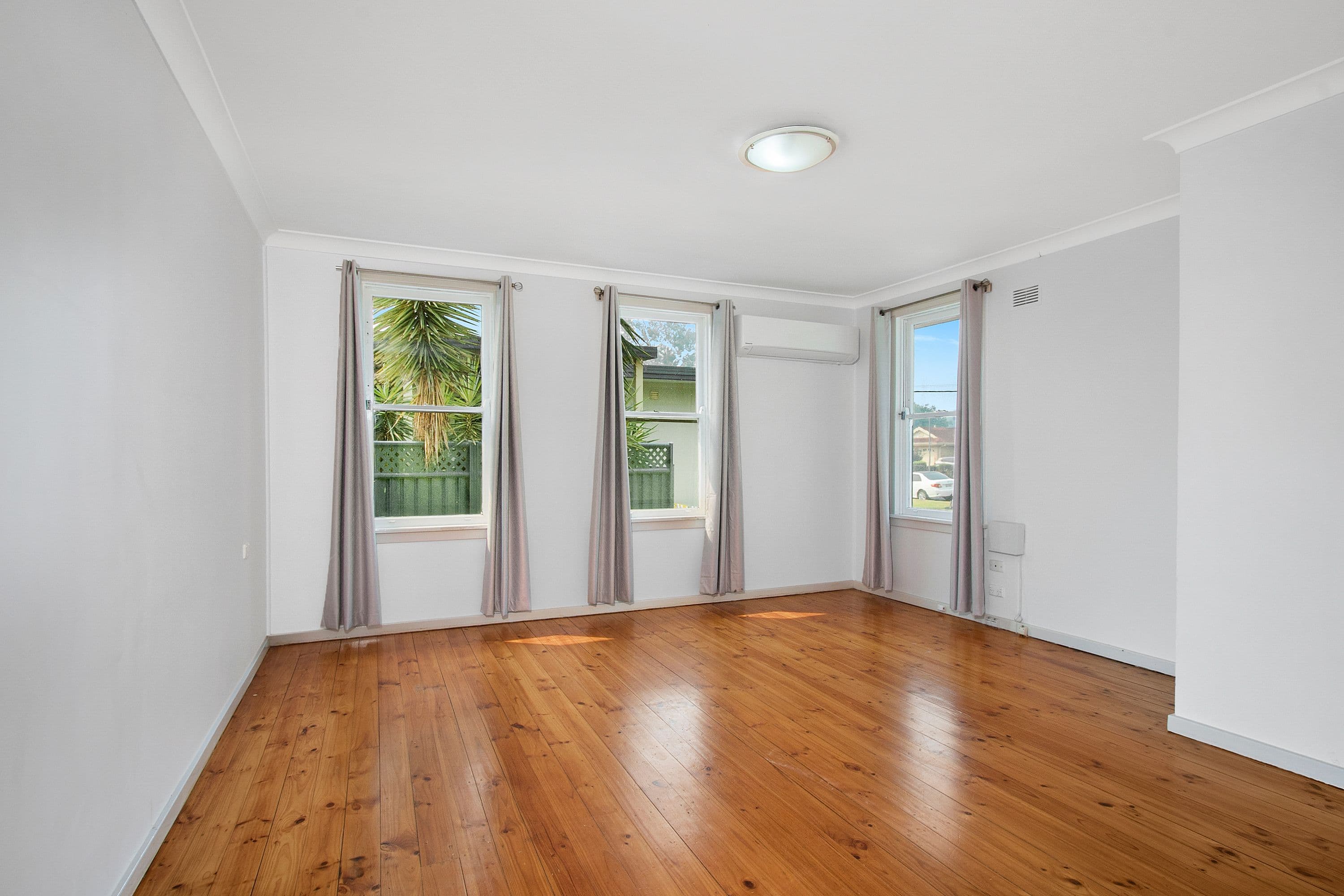 11 Ducker Avenue, Hobartville - Thumbnail 2