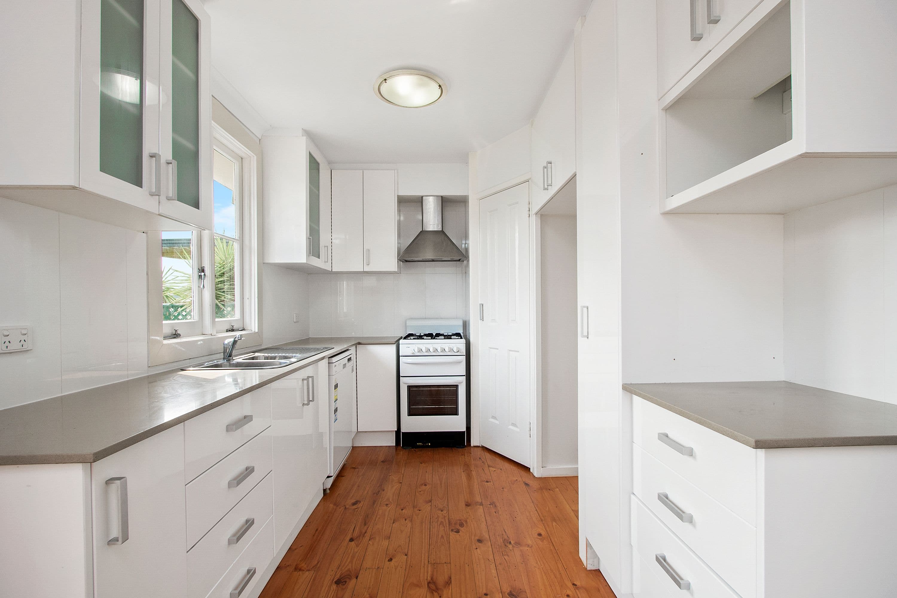 11 Ducker Avenue, Hobartville - Thumbnail 3