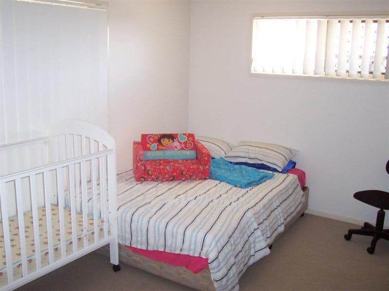 11 Finbay Avenue, BUNDABERG QLD 4670, Bundaberg Central - Thumbnail 8