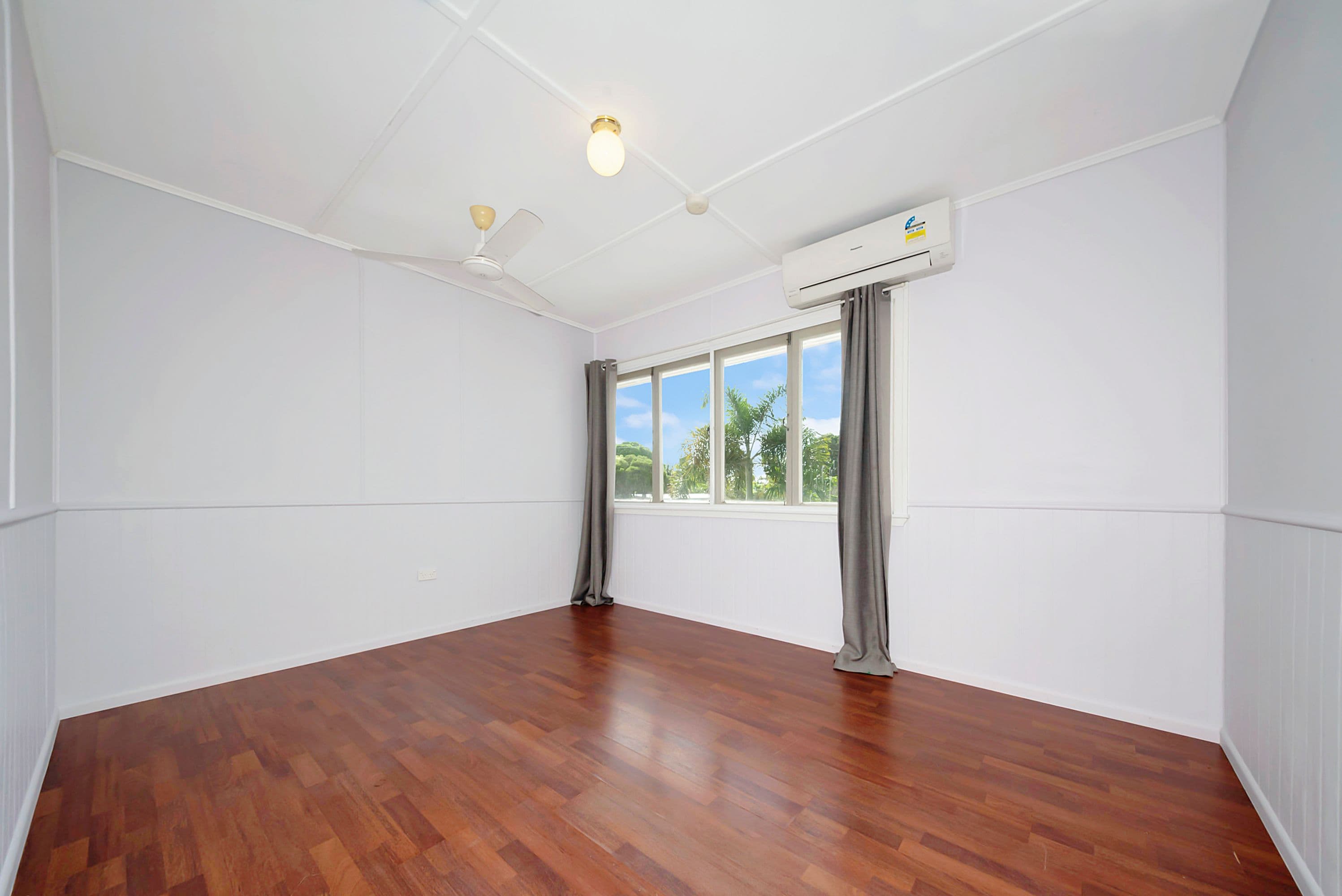 6 Berontha Street, Cranbrook QLD 4814, Cranbrook - Thumbnail 4