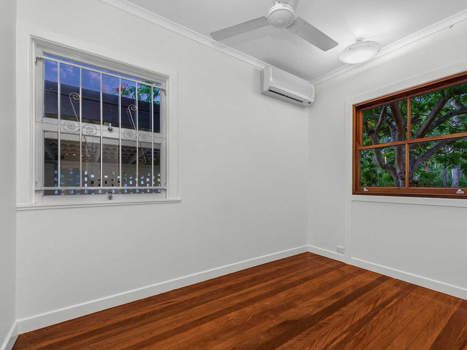 11 Jenkinson Street, Indooroopilly QLD 4068, Indooroopilly - Thumbnail 8