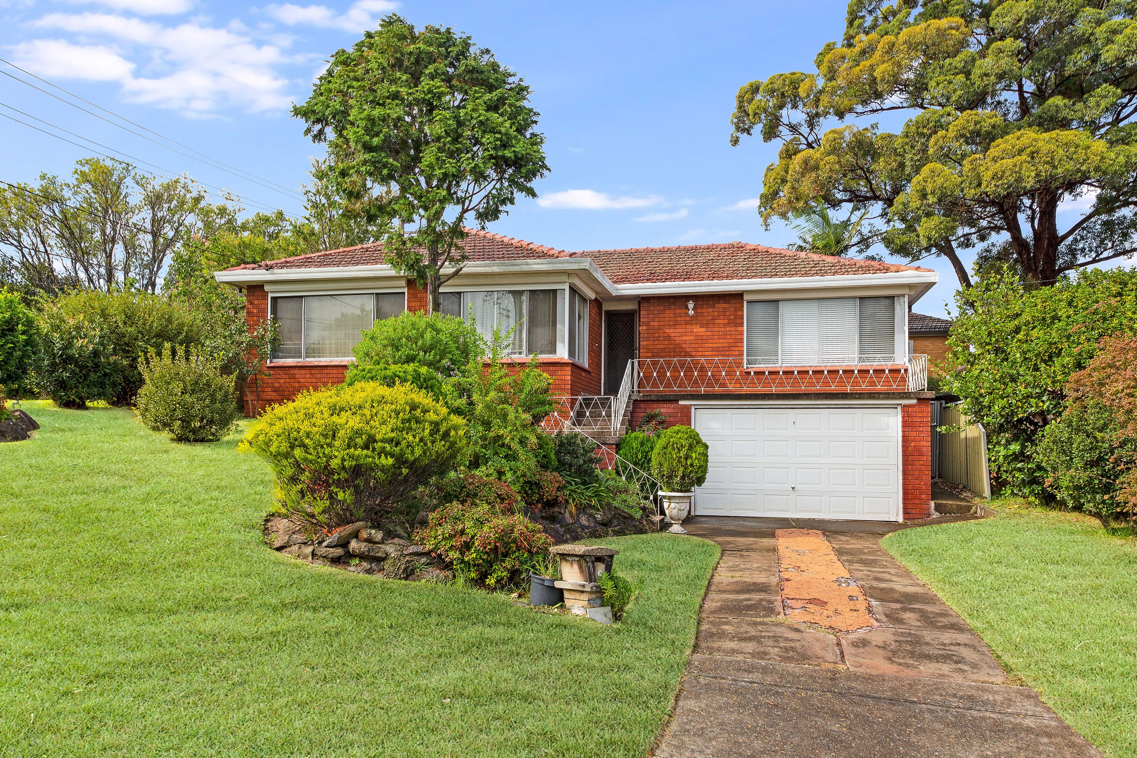6 Saric Avenue, Georges Hall NSW 2198, Georges Hall - Image 1