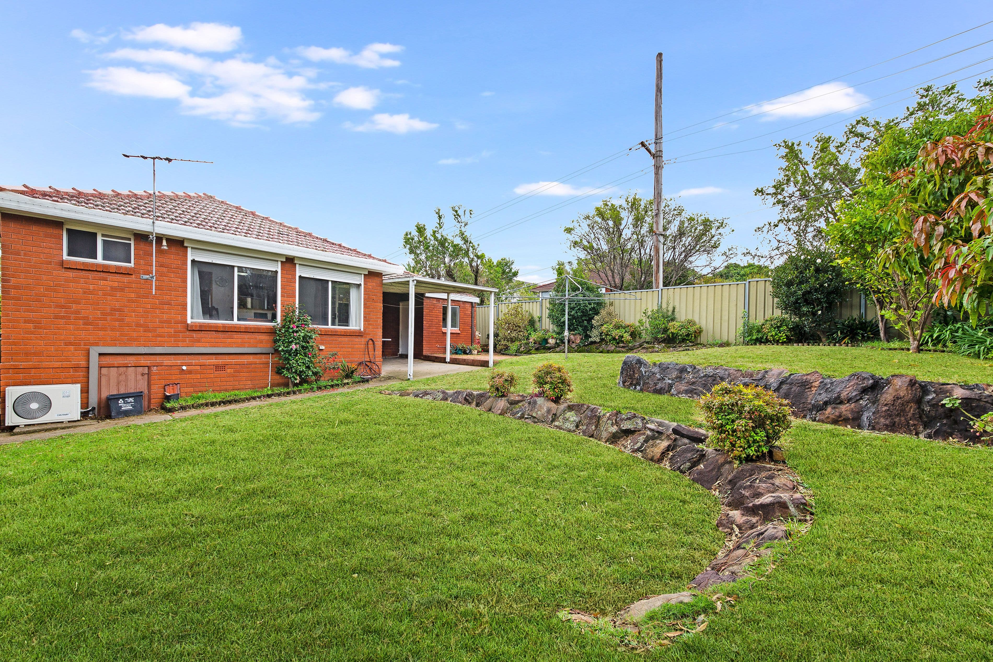 6 Saric Avenue, Georges Hall NSW 2198, Georges Hall - Thumbnail 8