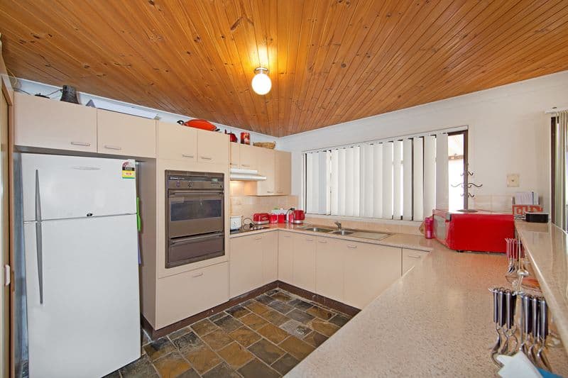 7 Gregory Street, BERKELEY VALE NSW 2261, Berkeley Vale - Thumbnail 4