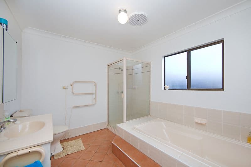 7 Gregory Street, BERKELEY VALE NSW 2261, Berkeley Vale - Thumbnail 8
