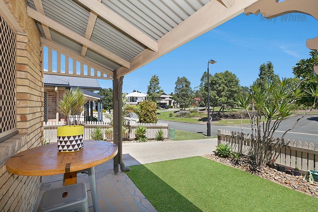 14 Burgan Place, North Lakes QLD 4509, North Lakes - Thumbnail 2