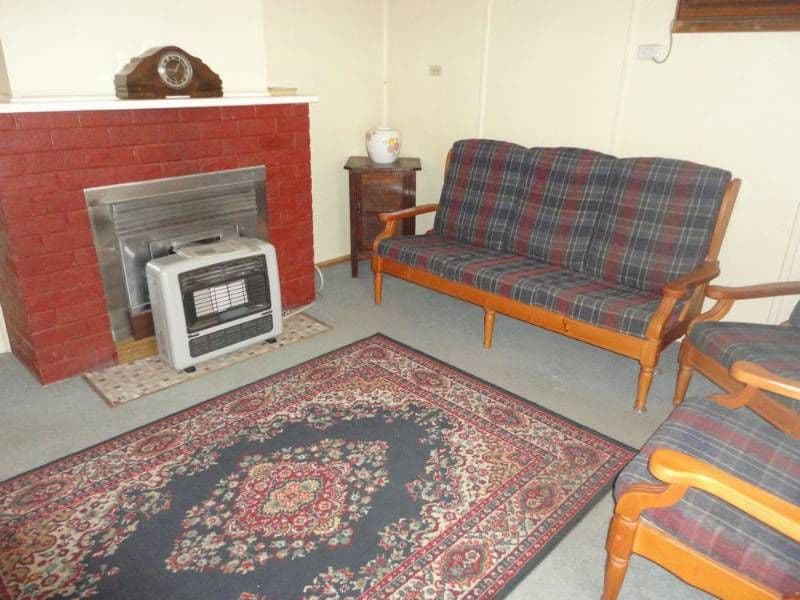 15 Cootamundra Road, TEMORA NSW 2666, Temora - Thumbnail 2