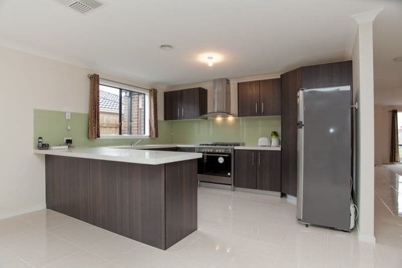 54 Manley Street, EPPING VIC 3076, Epping - Thumbnail 2