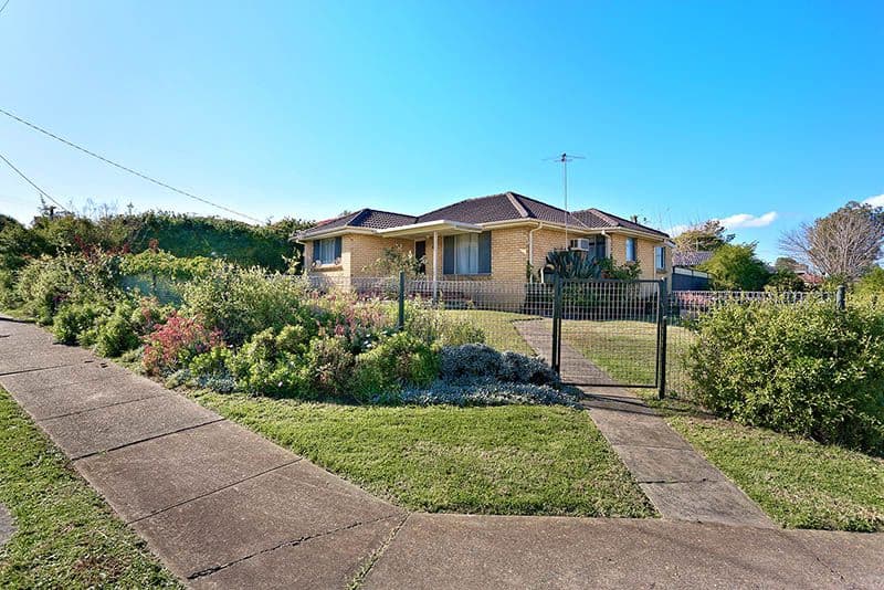 2 Greenvale Street, Fairfield West NSW 2165, Fairfield West - Thumbnail 2