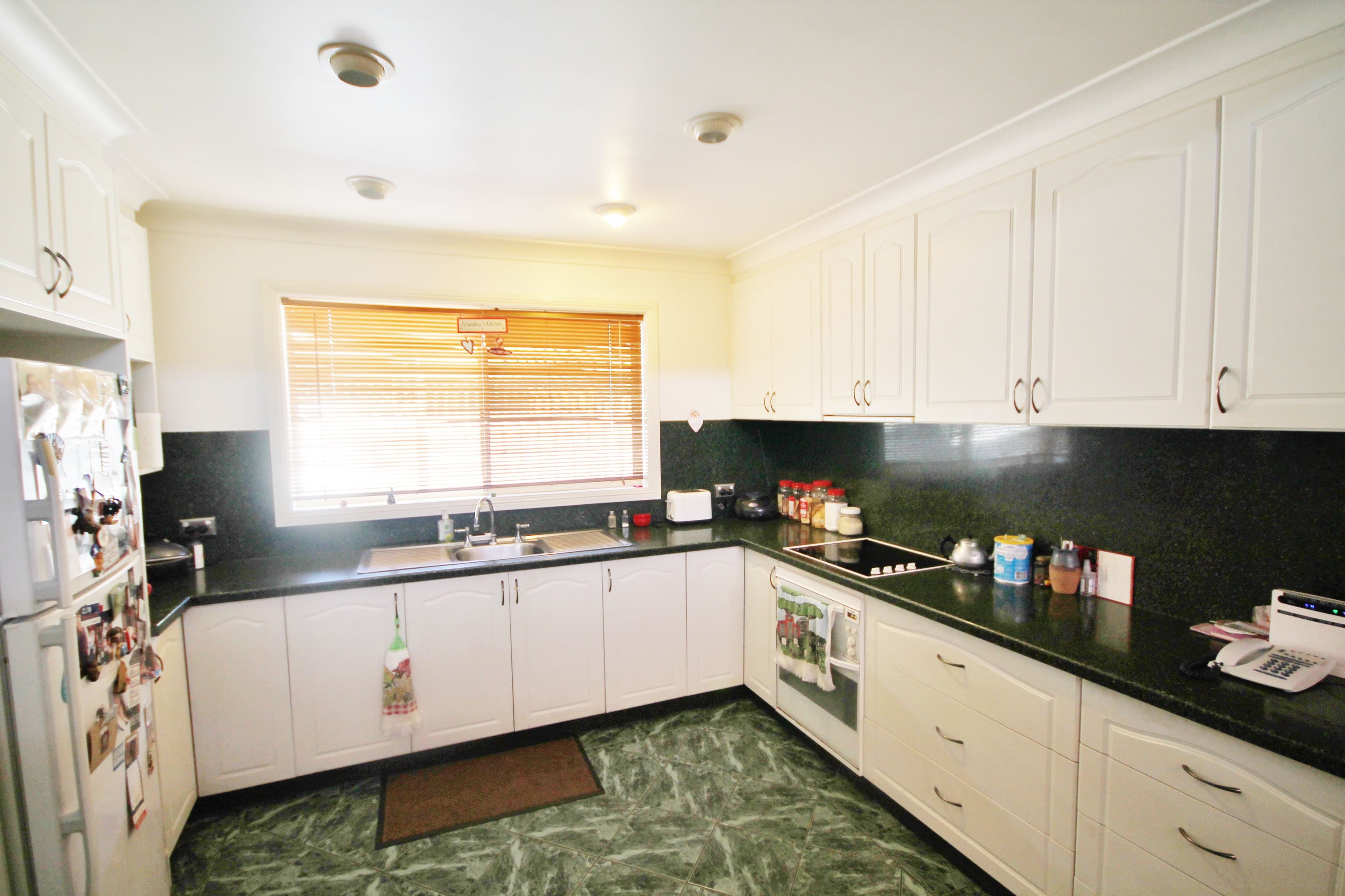 23 Thornhill Street, Young NSW 2594, Young - Thumbnail 4