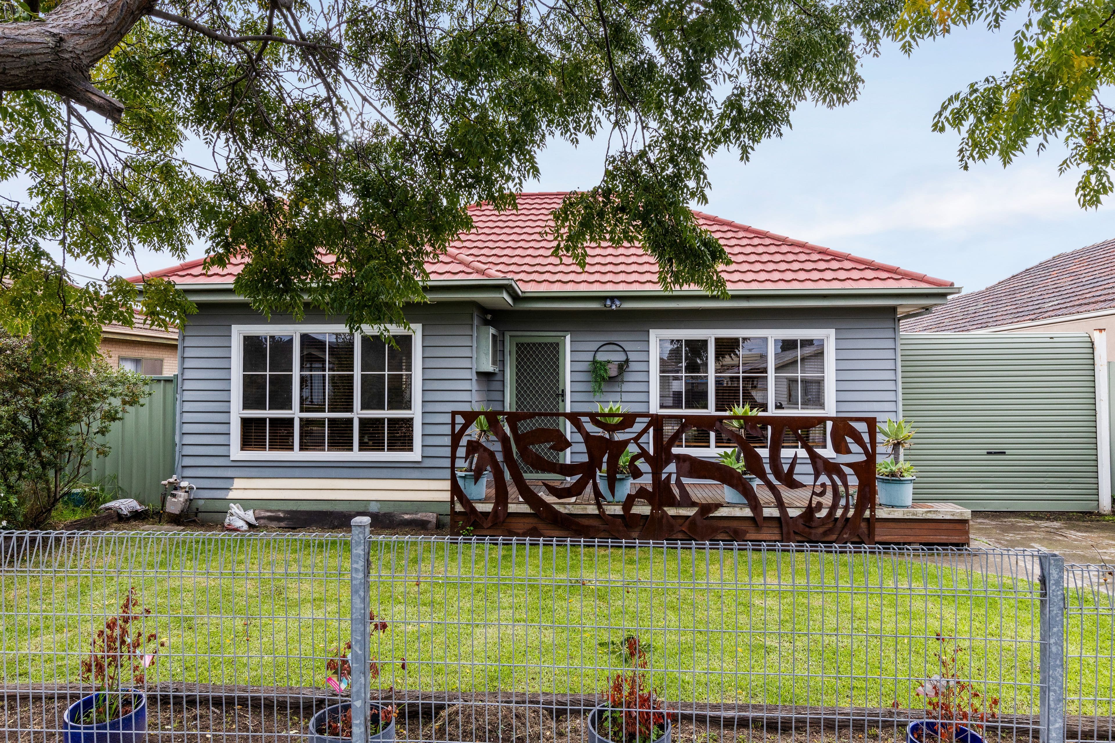 32 Corrigan Avenue, Brooklyn VIC 3012, Brooklyn - Thumbnail 2