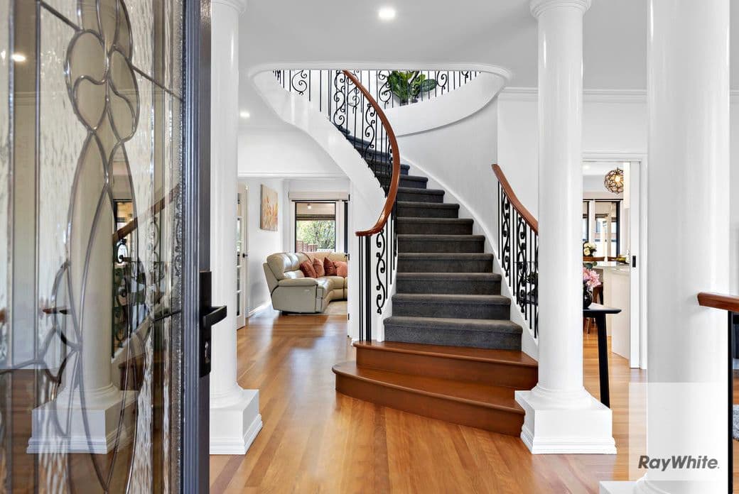 15 Gypsy Court, Mill Park VIC 3082, Mill Park - Thumbnail 2