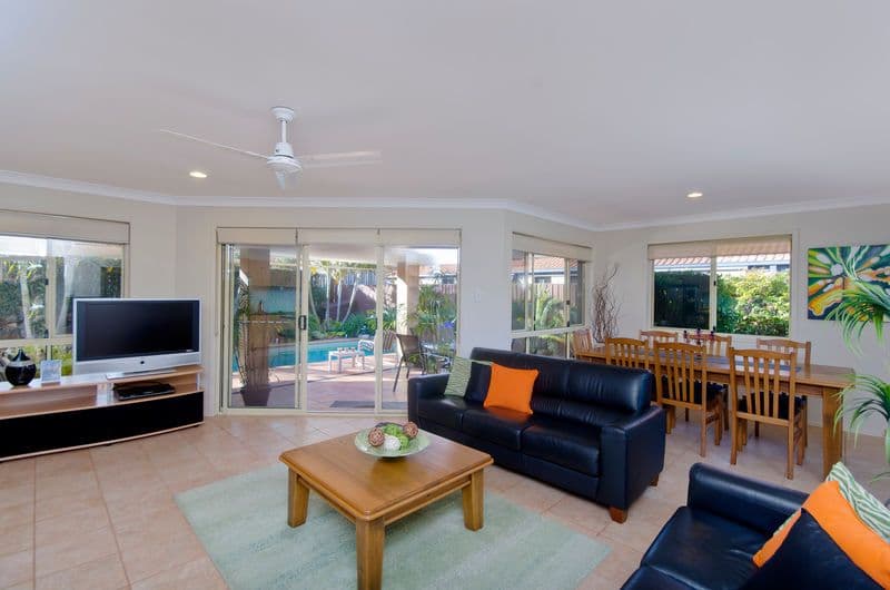 23 Baekea Drive, ELANORA QLD 4221, Elanora - Thumbnail 6