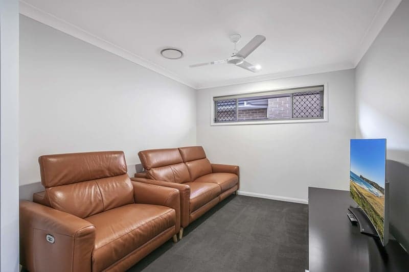14 Abbeywood Street, Taigum - Thumbnail 2