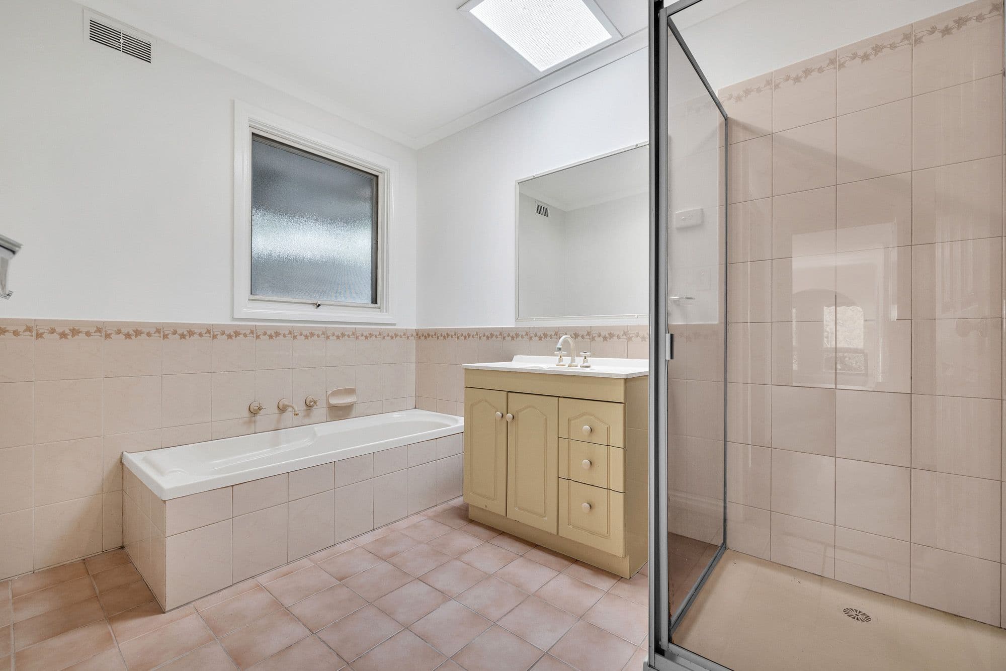 11 Honour Avenue, Wyndham Vale VIC 3024, Wyndham Vale - Thumbnail 6