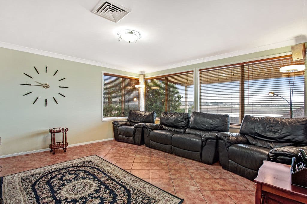 44 Wilton Drive, East Maitland NSW 2323, East Maitland - Thumbnail 2