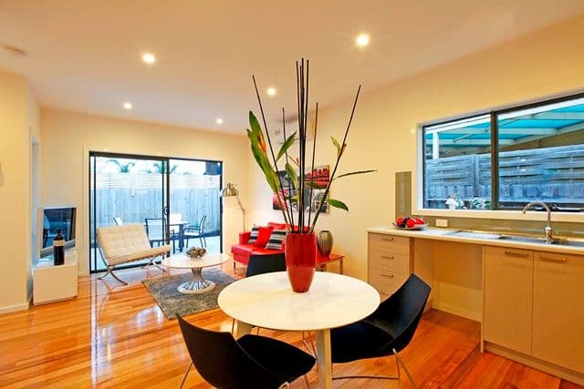 8A Lucille Avenue, RESERVOIR VIC 3073, Reservoir - Thumbnail 5