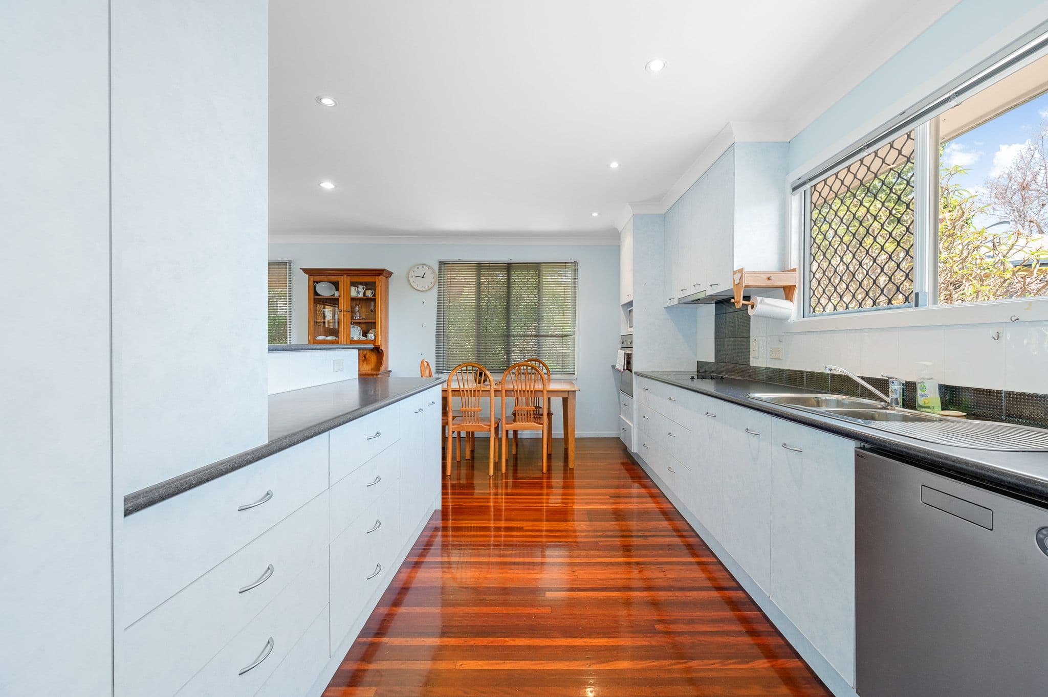 25 Morley Street, West Gladstone QLD 4680, West Gladstone - Thumbnail 4