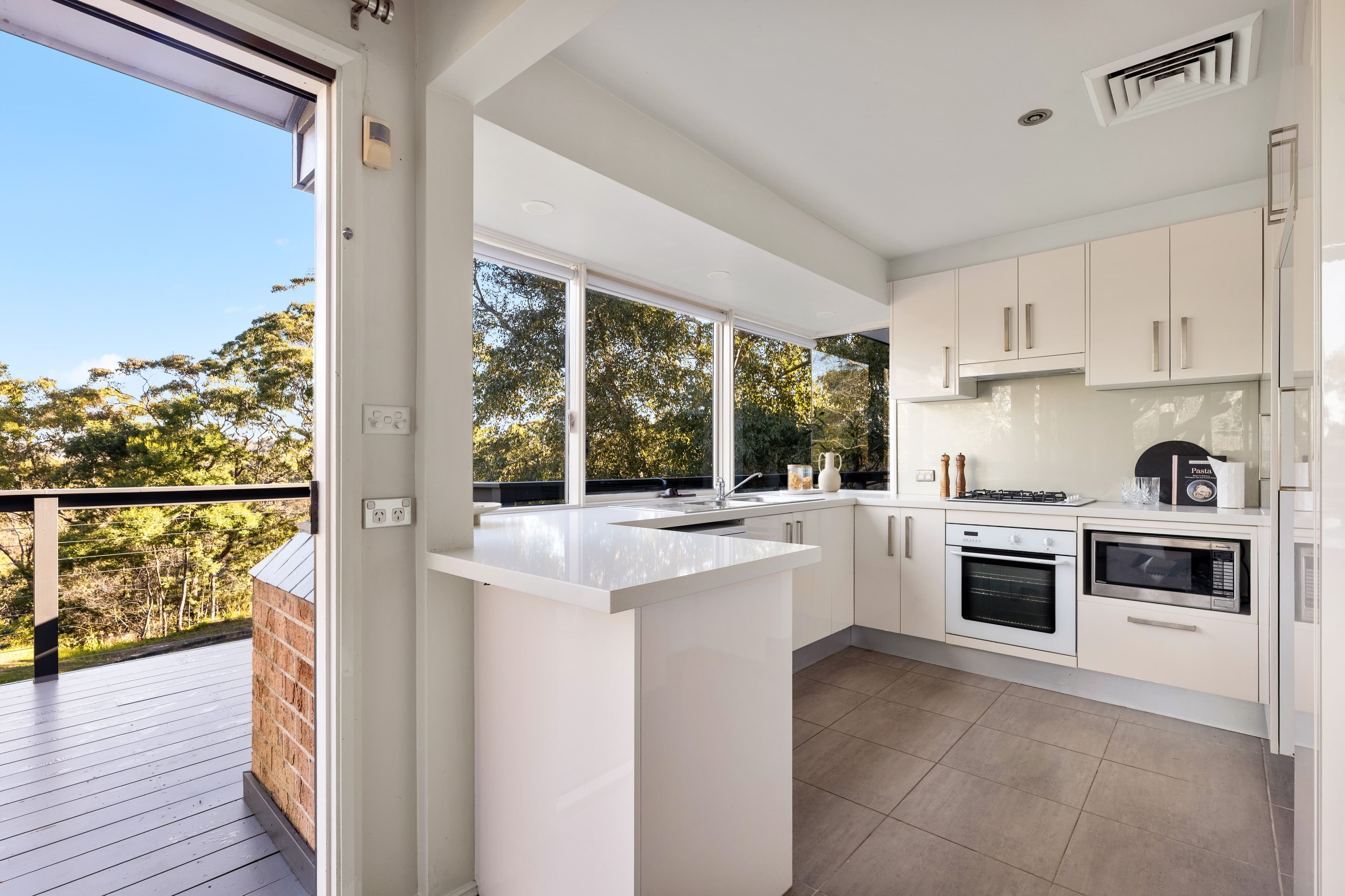 18 Connor Place, Illawong NSW 2234, Illawong - Thumbnail 5
