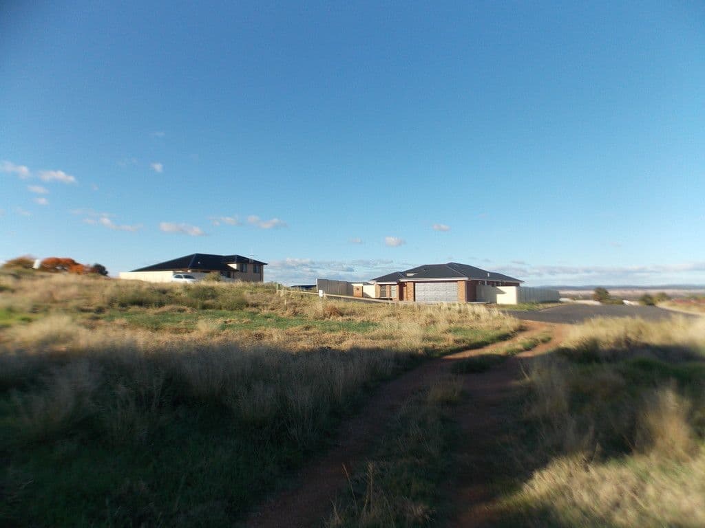 26-28 Vaucluse Place, Parkes NSW 2870, Parkes - Thumbnail 2